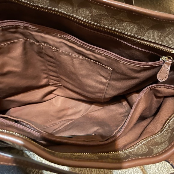 Big Coach Bag - Picture 7 of 11